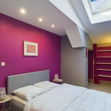 Le Cocoon Fuchsia